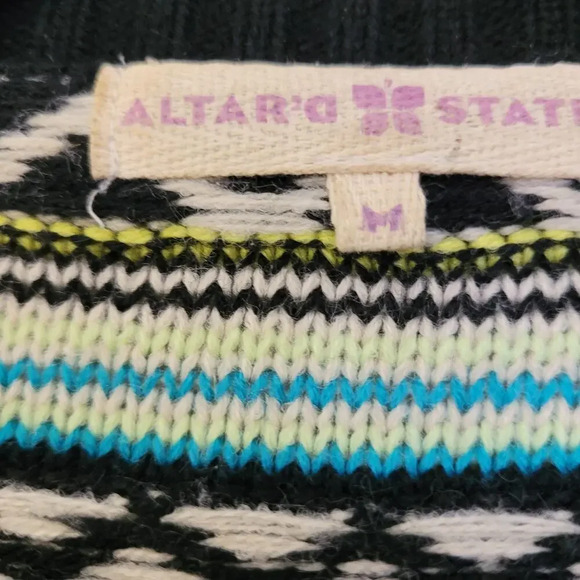 Altar'd State Women's Open Cardigan Sweater M Multicolor Aztec Stripe Oversized - Picture 3 of 8